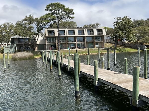 210 Pelham Road, Unit 8B, Fort Walton Beach, FL 32547