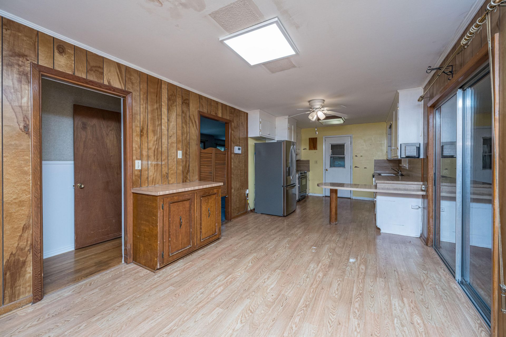 1056 Woodside Drive Photo 10
