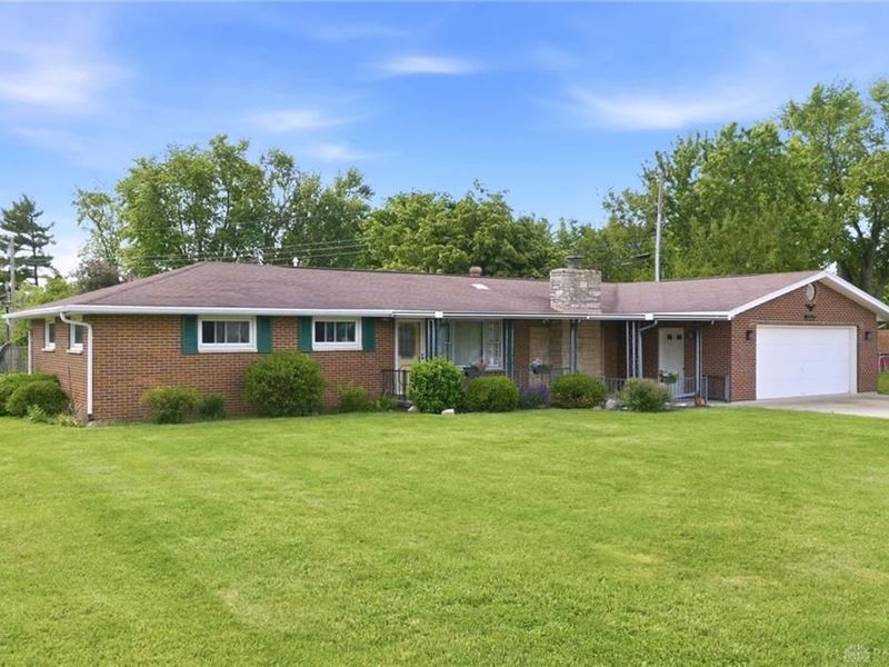 3071 Axe Drive, Bath Township, OH 45324 Photo 2