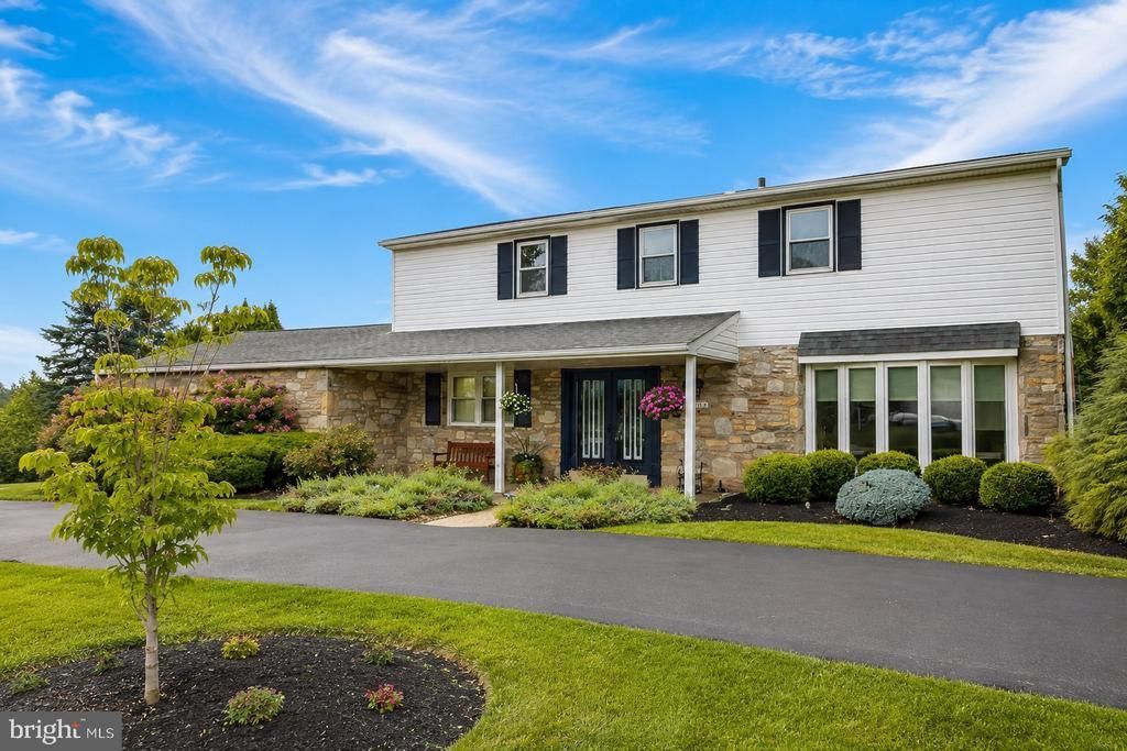 1027 CORN CRIB DRIVE, HUNTINGDON VALLEY, PA 19006