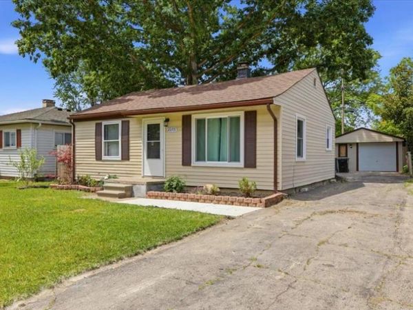 22761 Purdue Avenue, Farmington Hills, MI 48336