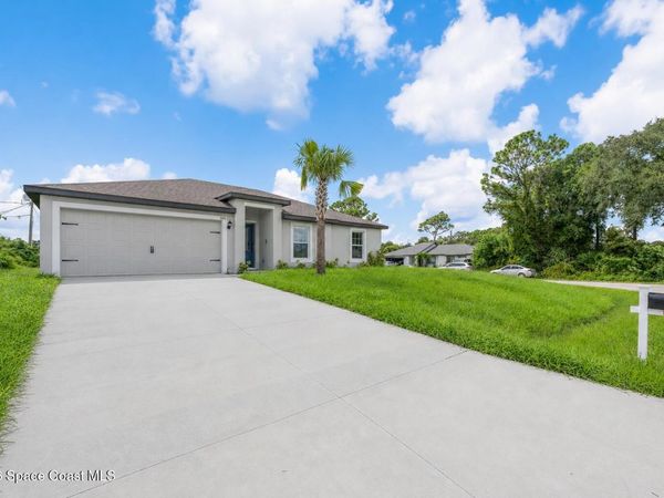 1602 Saladino Street SE , Palm Bay, FL 32909