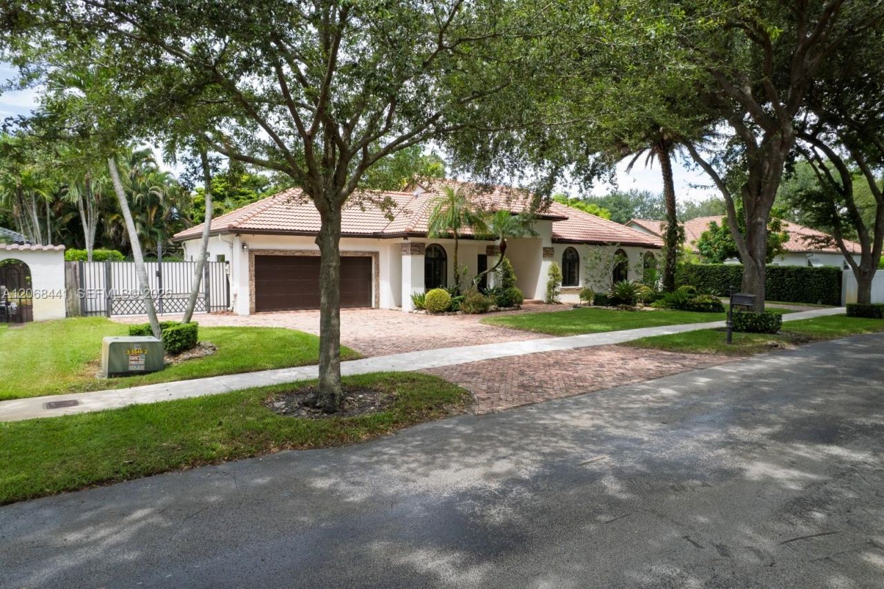 15600 NW 82nd Ct , Miami Lakes, FL 33016 Photo