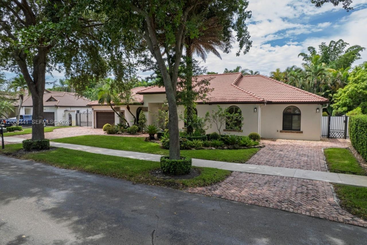 15600 NW 82nd Ct , Miami Lakes, FL 33016 Photo