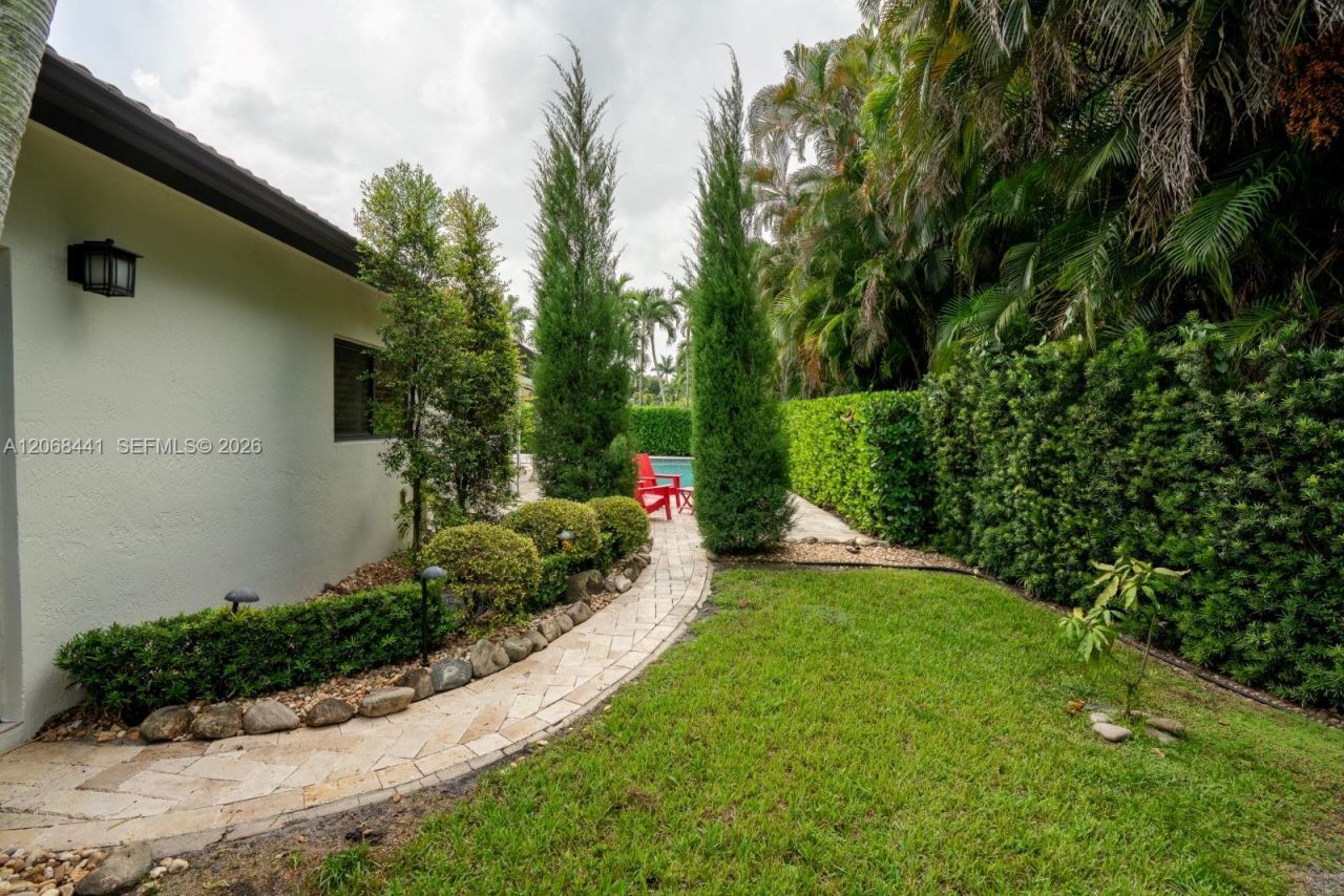15600 NW 82nd Ct , Miami Lakes, FL 33016 Photo