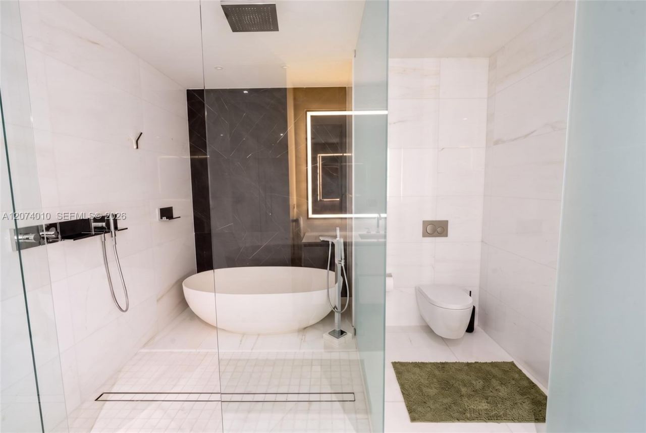 300 Biscayne Boulevard Way , Unit 3109W, Miami, FL 33131 Photo