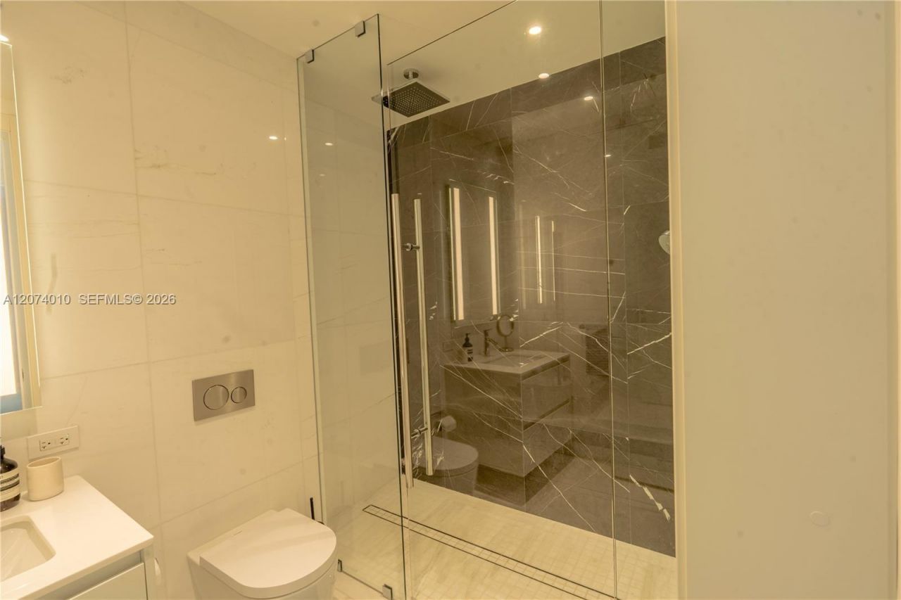 300 Biscayne Boulevard Way , Unit 3109W, Miami, FL 33131 Photo