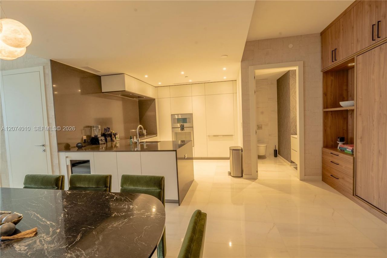 300 Biscayne Boulevard Way , Unit 3109W, Miami, FL 33131 Photo