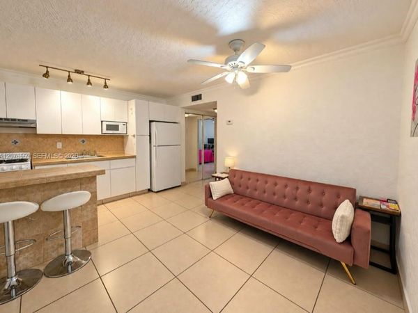 528 Meridian Ave, Unit 202A, Miami Beach, FL 33139