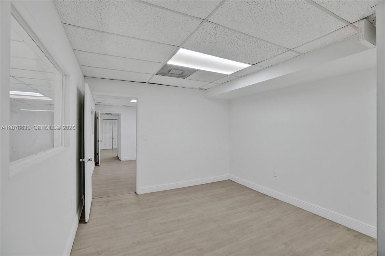 900 W Flagler St, Unit 4, Miami, FL 33130 Photo