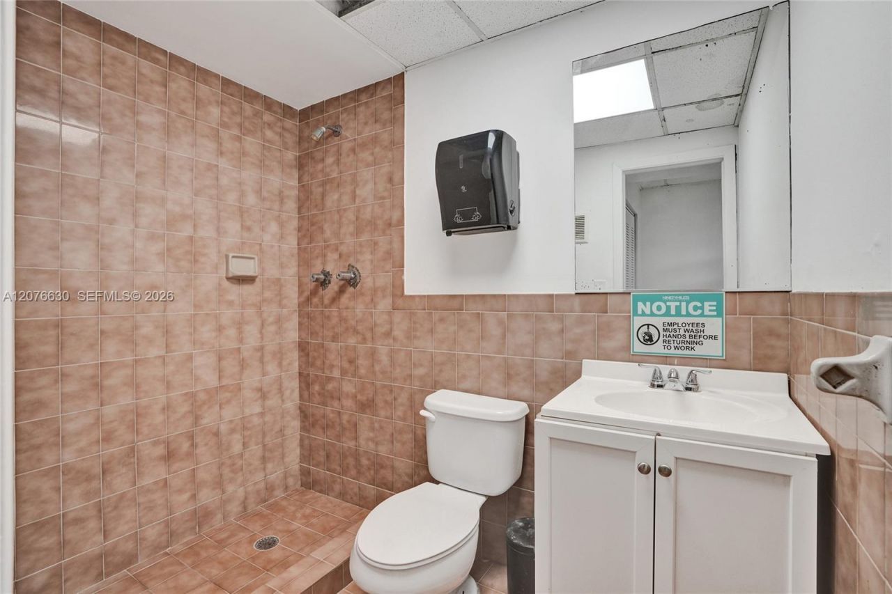 900 W Flagler St, Unit 4, Miami, FL 33130 Photo