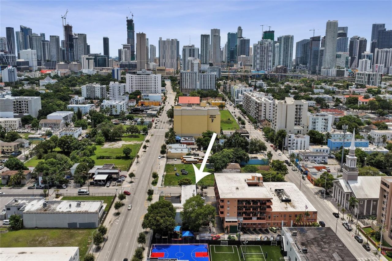 900 W Flagler St, Unit 4, Miami, FL 33130 Photo
