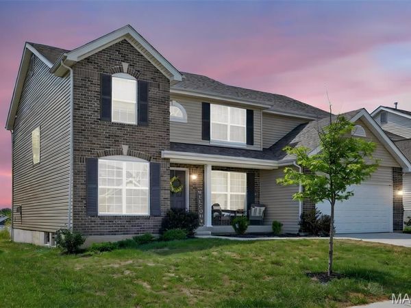 135 Prairie Wind Drive , Wentzville, MO 63385