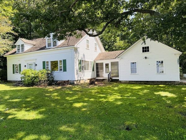1344 Barre Rd, New Braintree, MA 01531