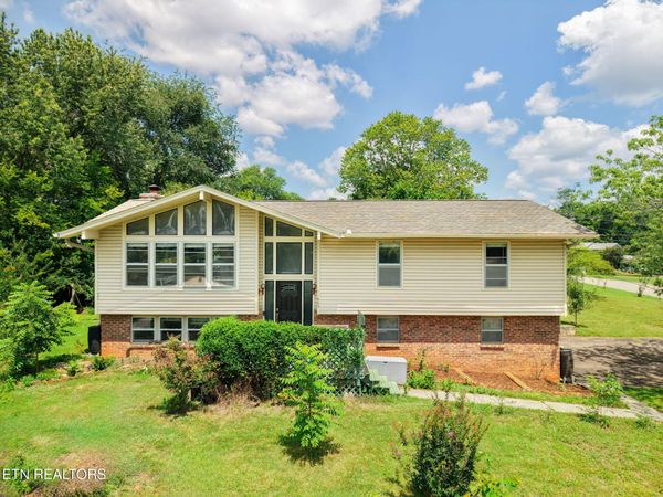 11605 Foxford Drive, Knoxville, TN 37934