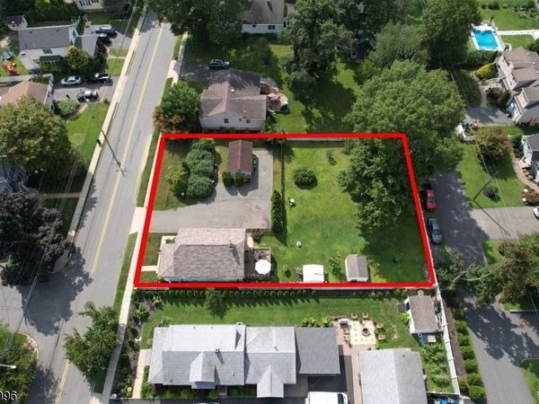 22 Jacksonville Rd, Pequannock, NJ 07444
