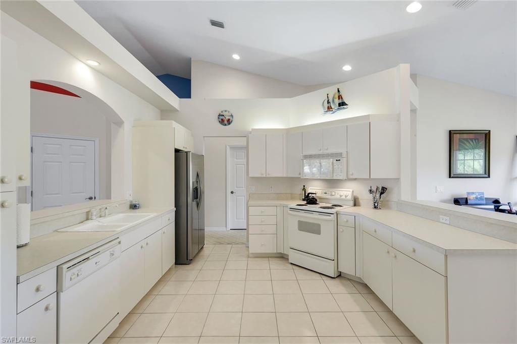 20151 Seagrove St, Unit 207, Estero, FL 33928 Photo