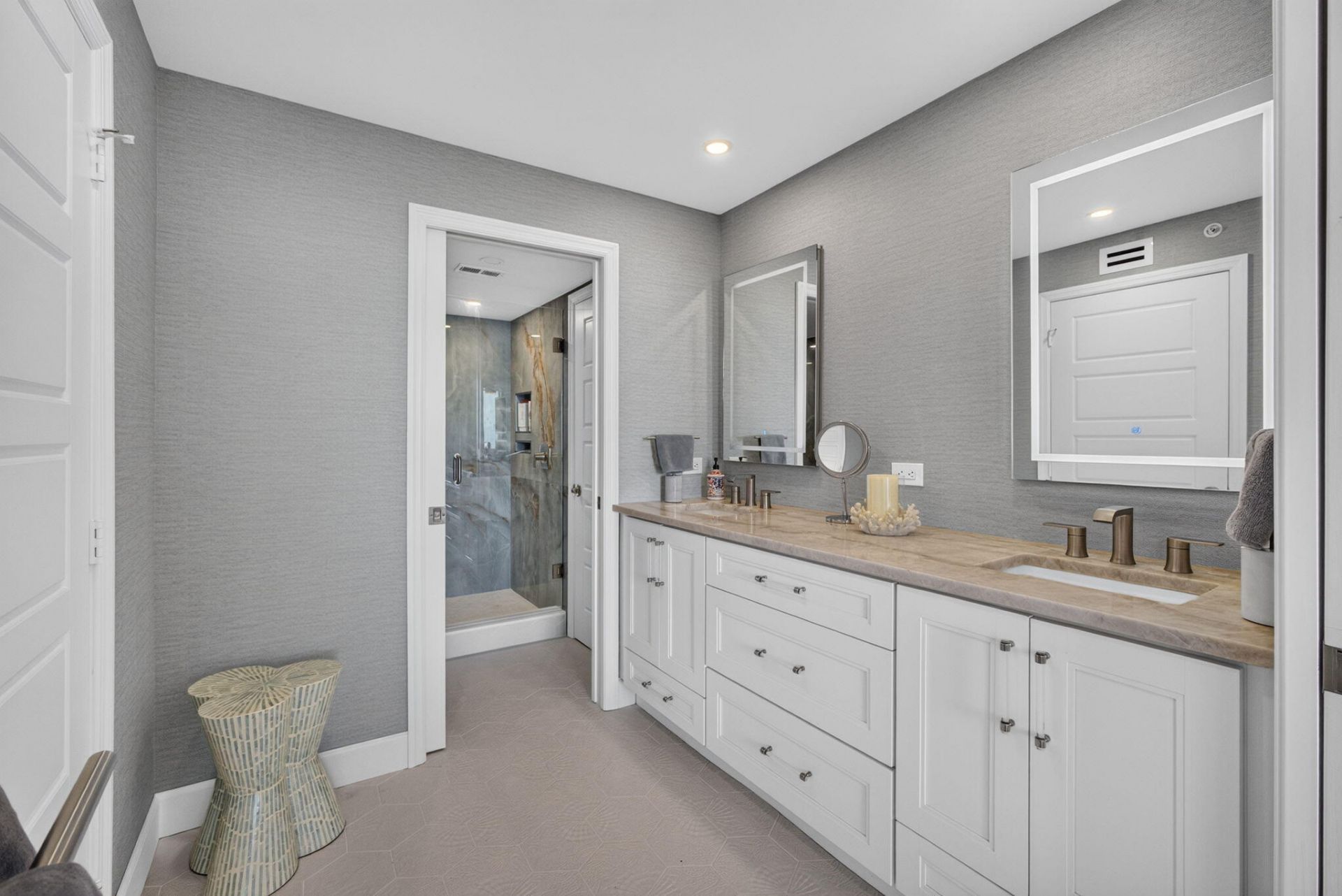 840 Ocean Drive, Unit 1001, Juno Beach, FL 33408 Photo