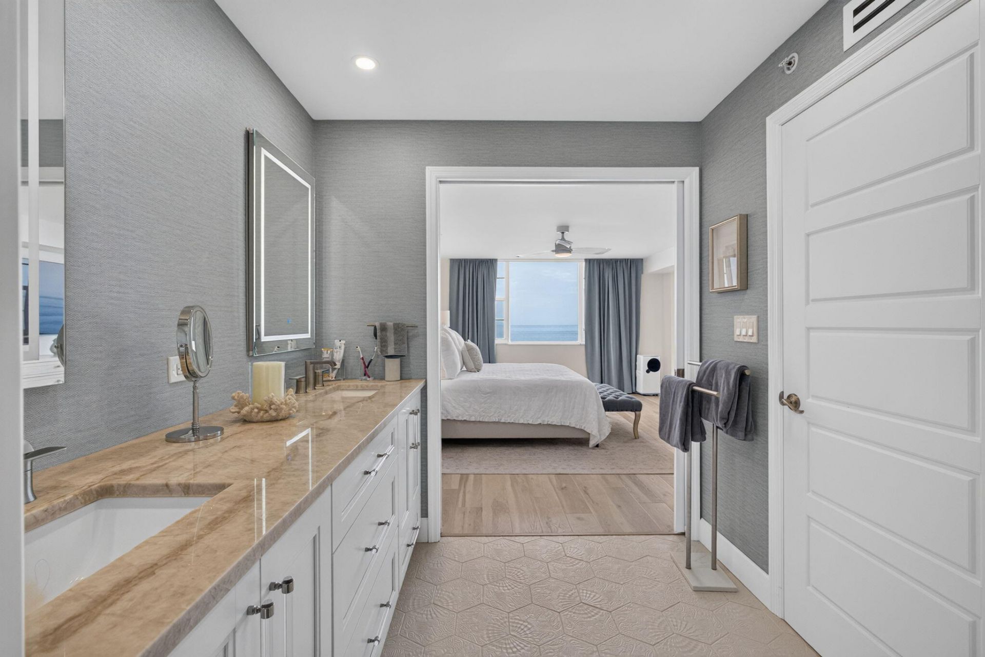 840 Ocean Drive, Unit 1001, Juno Beach, FL 33408 Photo