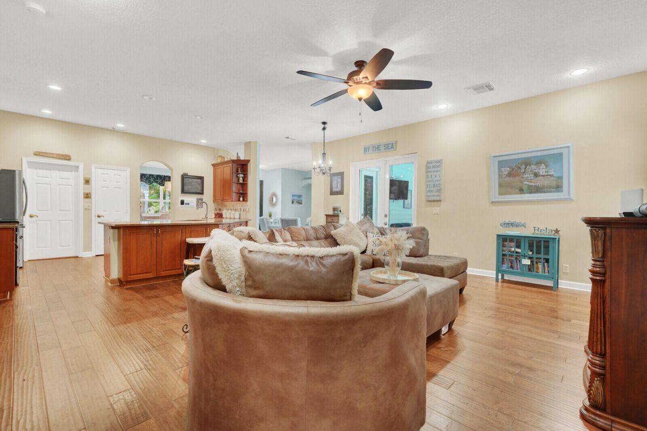 1870 NE Victorian Lane, Jensen Beach, FL 34957 Photo