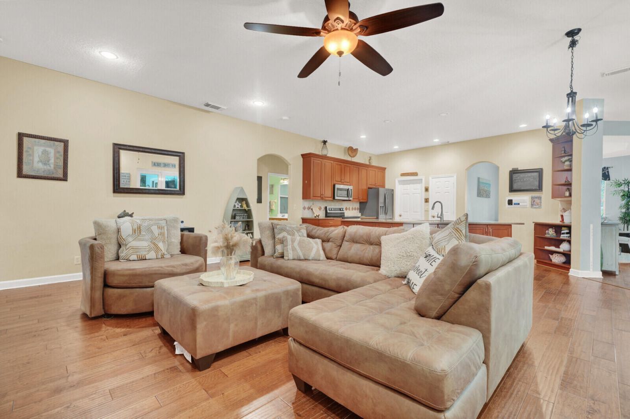 1870 NE Victorian Lane, Jensen Beach, FL 34957 Photo