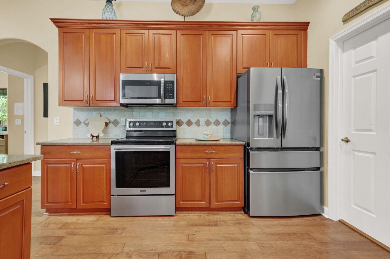 1870 NE Victorian Lane, Jensen Beach, FL 34957 Photo