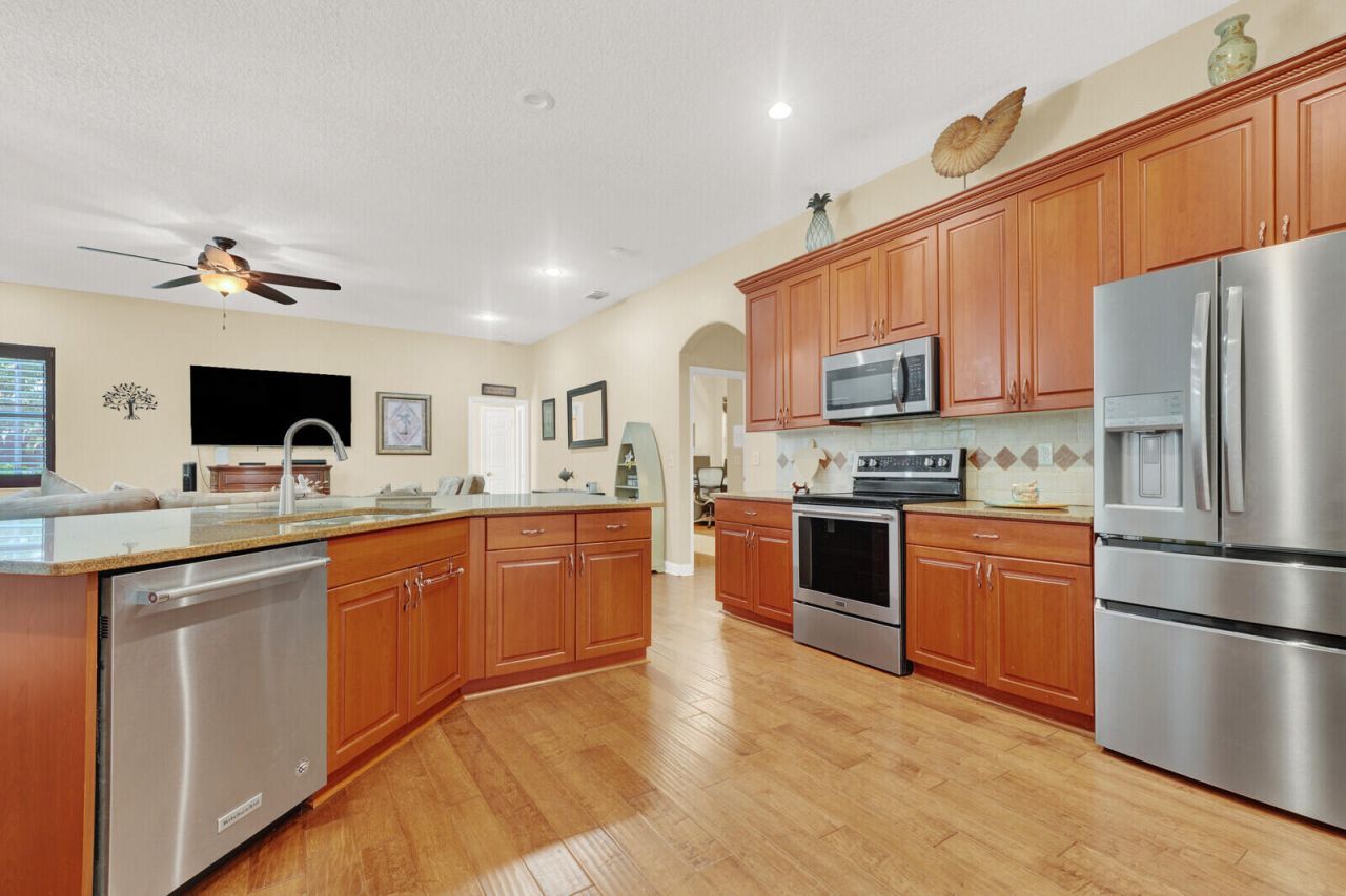 1870 NE Victorian Lane, Jensen Beach, FL 34957 Photo