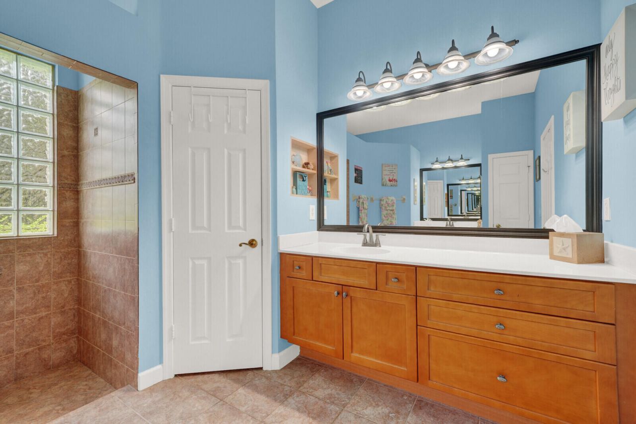 1870 NE Victorian Lane, Jensen Beach, FL 34957 Photo