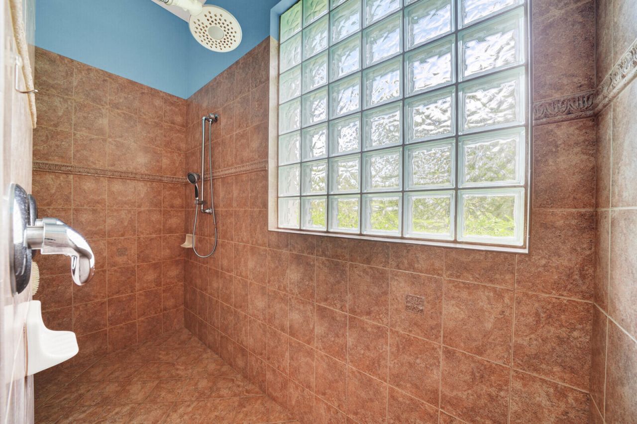 1870 NE Victorian Lane, Jensen Beach, FL 34957 Photo
