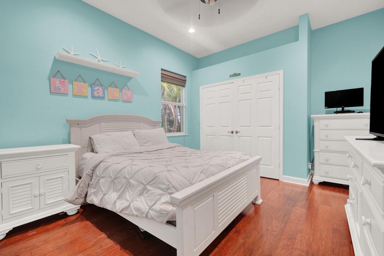 1870 NE Victorian Lane, Jensen Beach, FL 34957 Photo