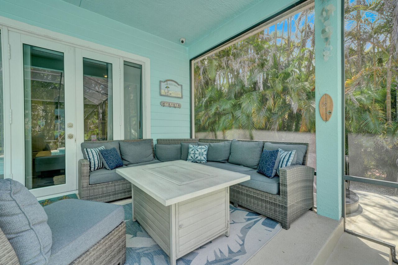 1870 NE Victorian Lane, Jensen Beach, FL 34957 Photo