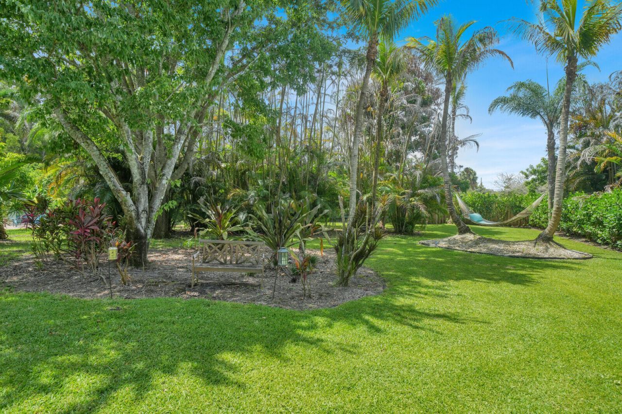 1870 NE Victorian Lane, Jensen Beach, FL 34957 Photo
