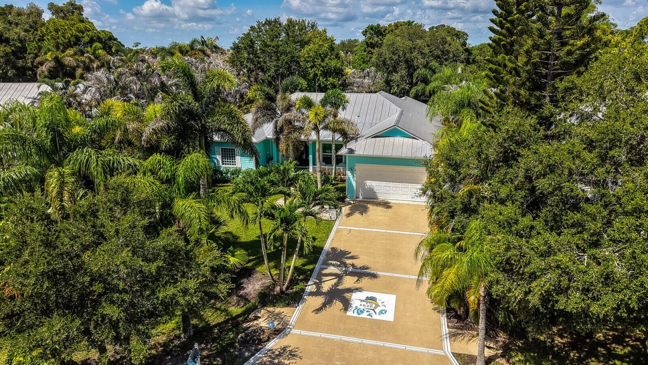 1870 NE Victorian Lane, Jensen Beach, FL 34957 Photo