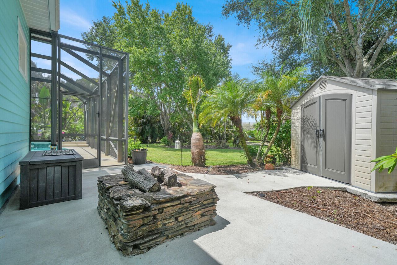 1870 NE Victorian Lane, Jensen Beach, FL 34957 Photo