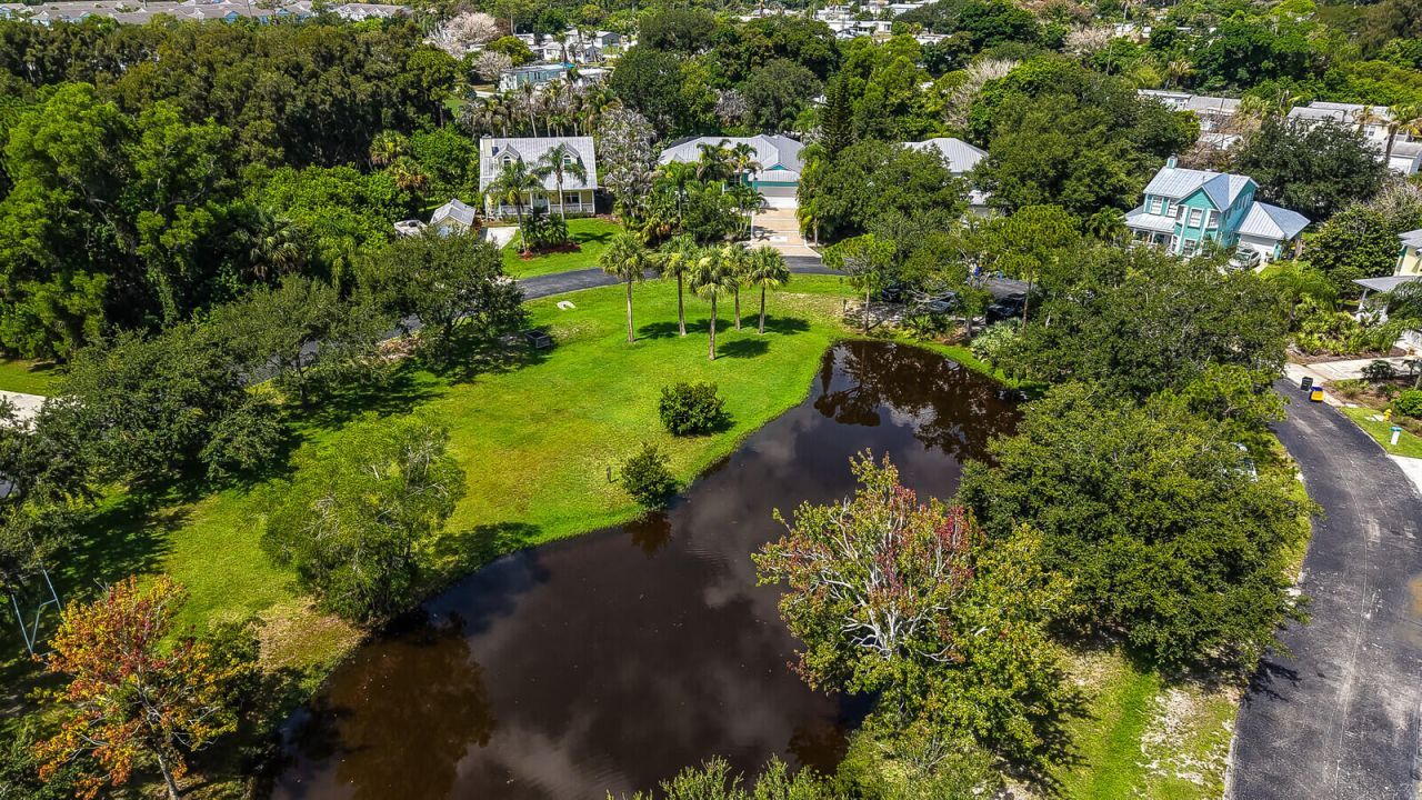 1870 NE Victorian Lane, Jensen Beach, FL 34957 Photo