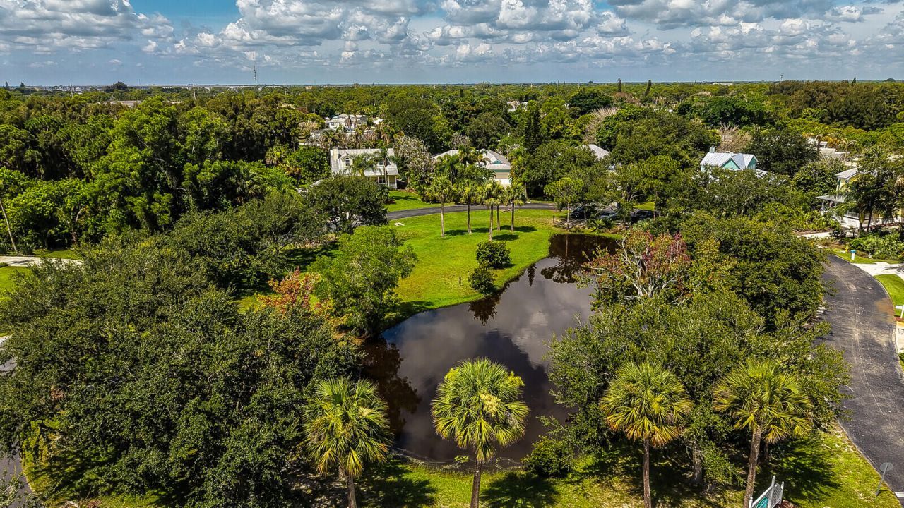 1870 NE Victorian Lane, Jensen Beach, FL 34957 Photo