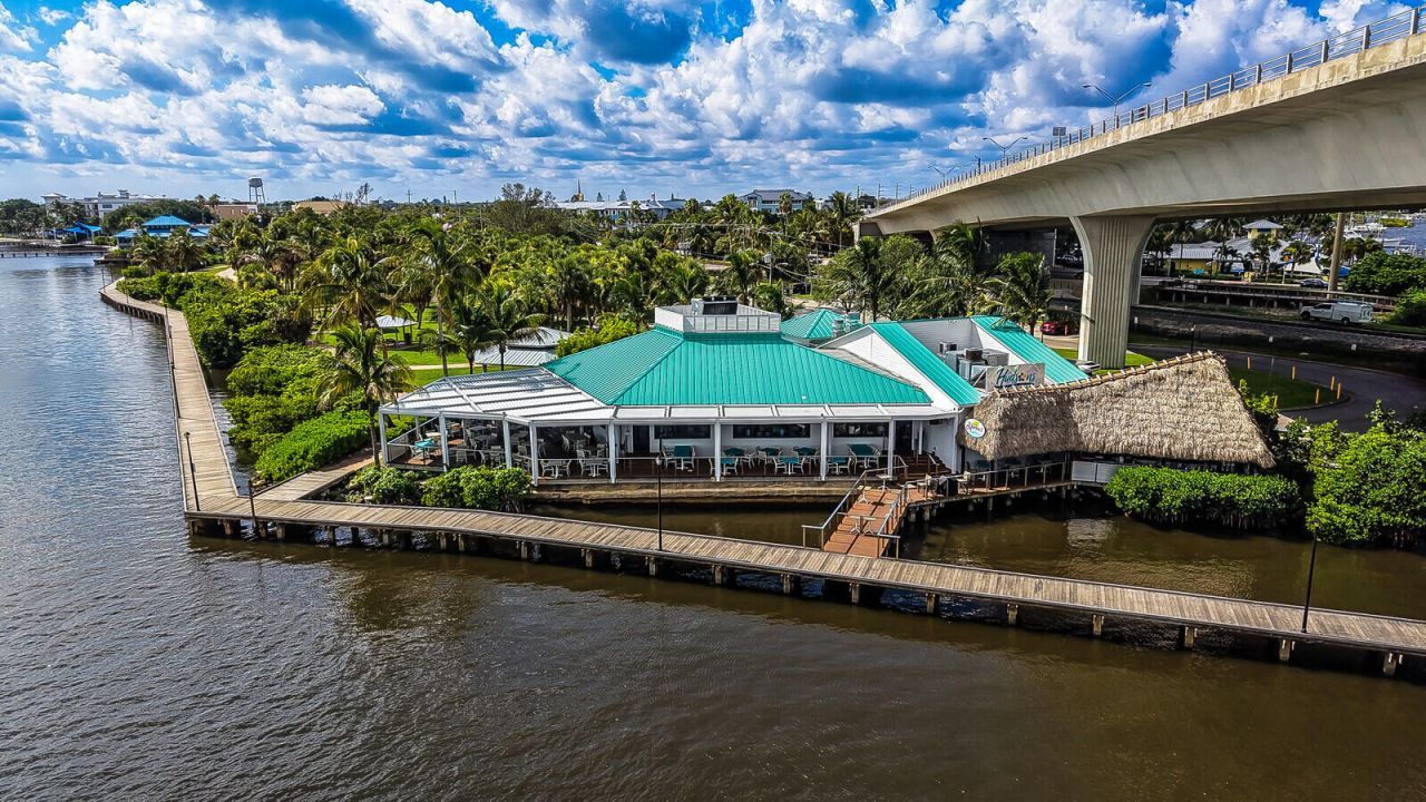 1870 NE Victorian Lane, Jensen Beach, FL 34957 Photo