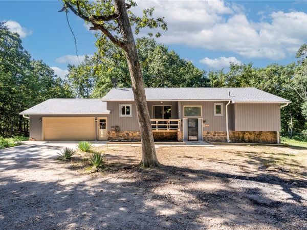 16550 Bluebird Way, Gravette, AR 72736