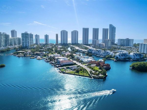 333 Atlantic Ave , Sunny Isles Beach, FL 33160
