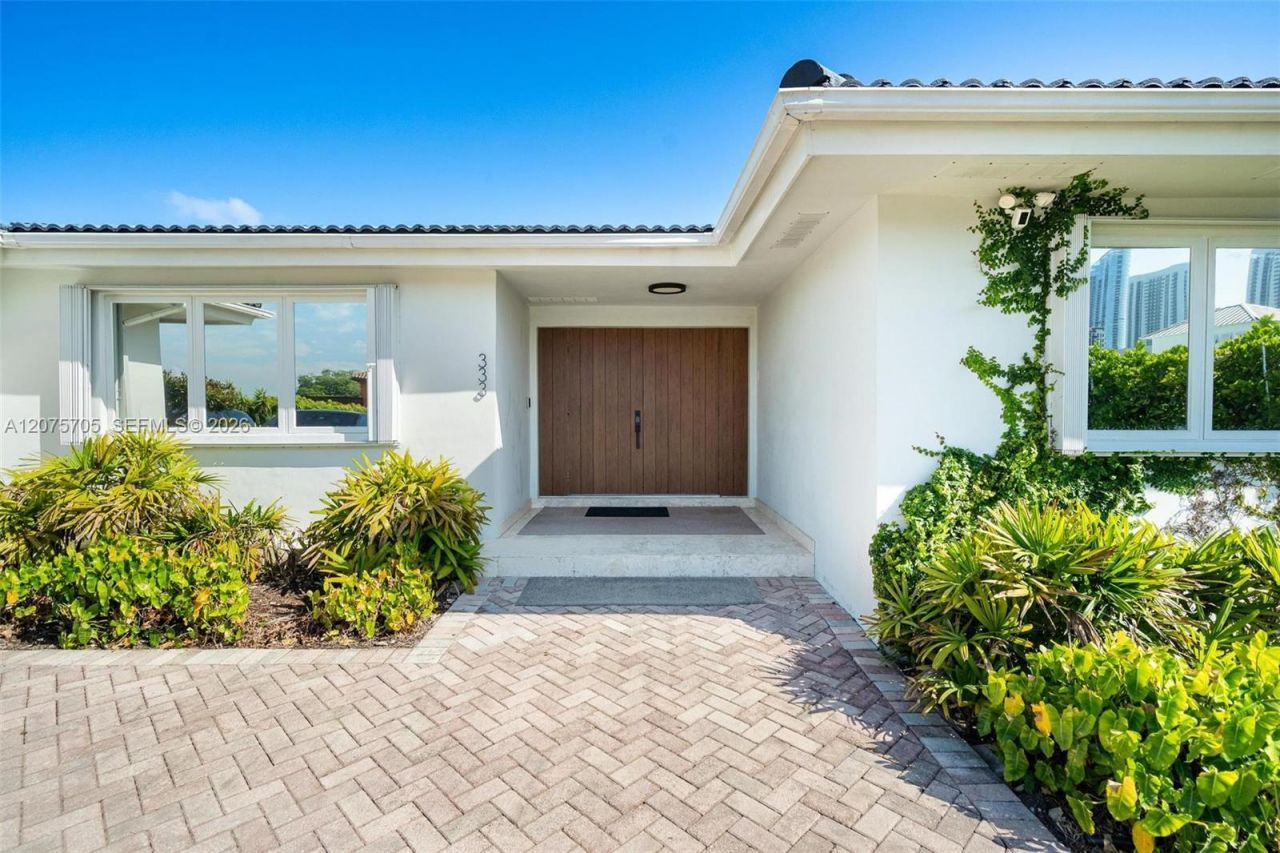 333 Atlantic Ave , Sunny Isles Beach, FL 33160 Photo