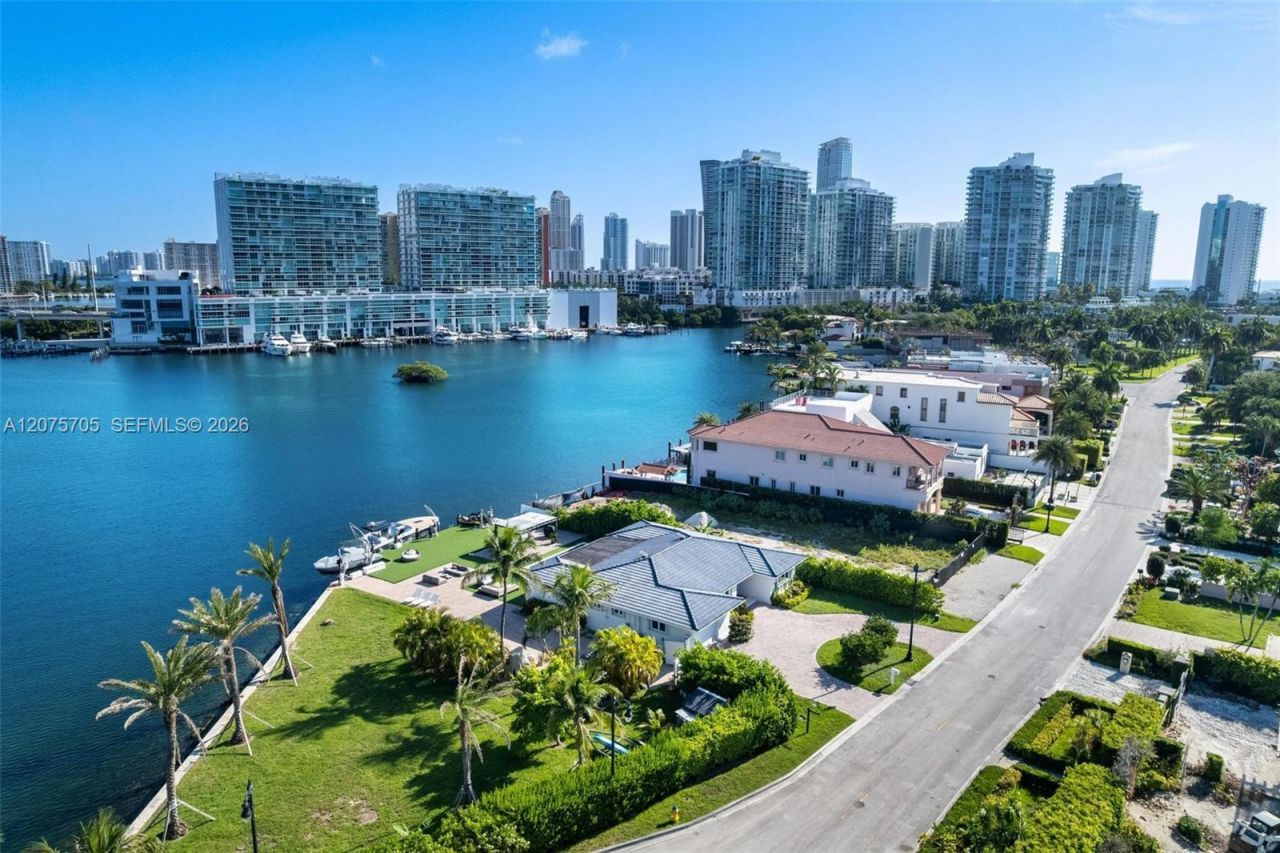 333 Atlantic Ave , Sunny Isles Beach, FL 33160 Photo