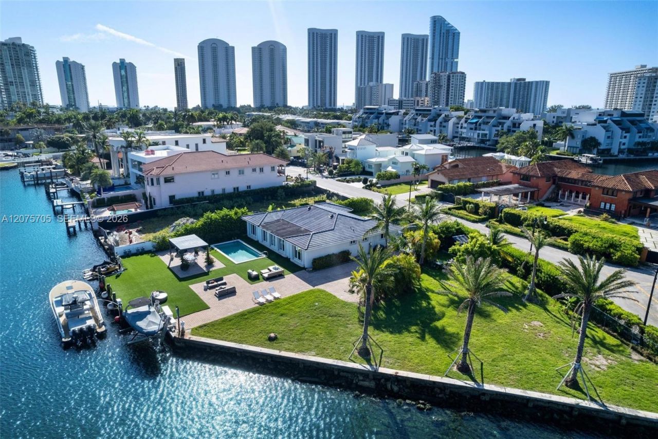 333 Atlantic Ave , Sunny Isles Beach, FL 33160 Photo