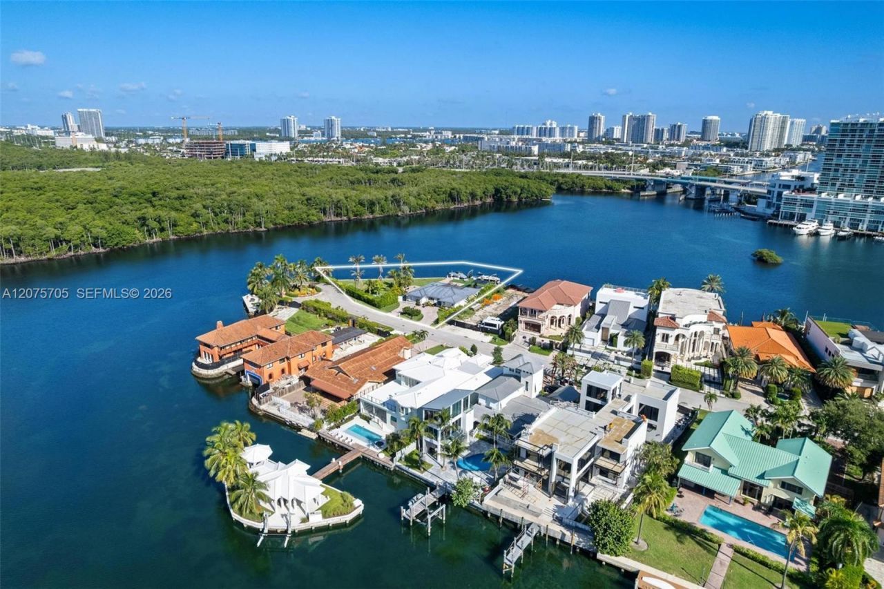 333 Atlantic Ave , Sunny Isles Beach, FL 33160 Photo