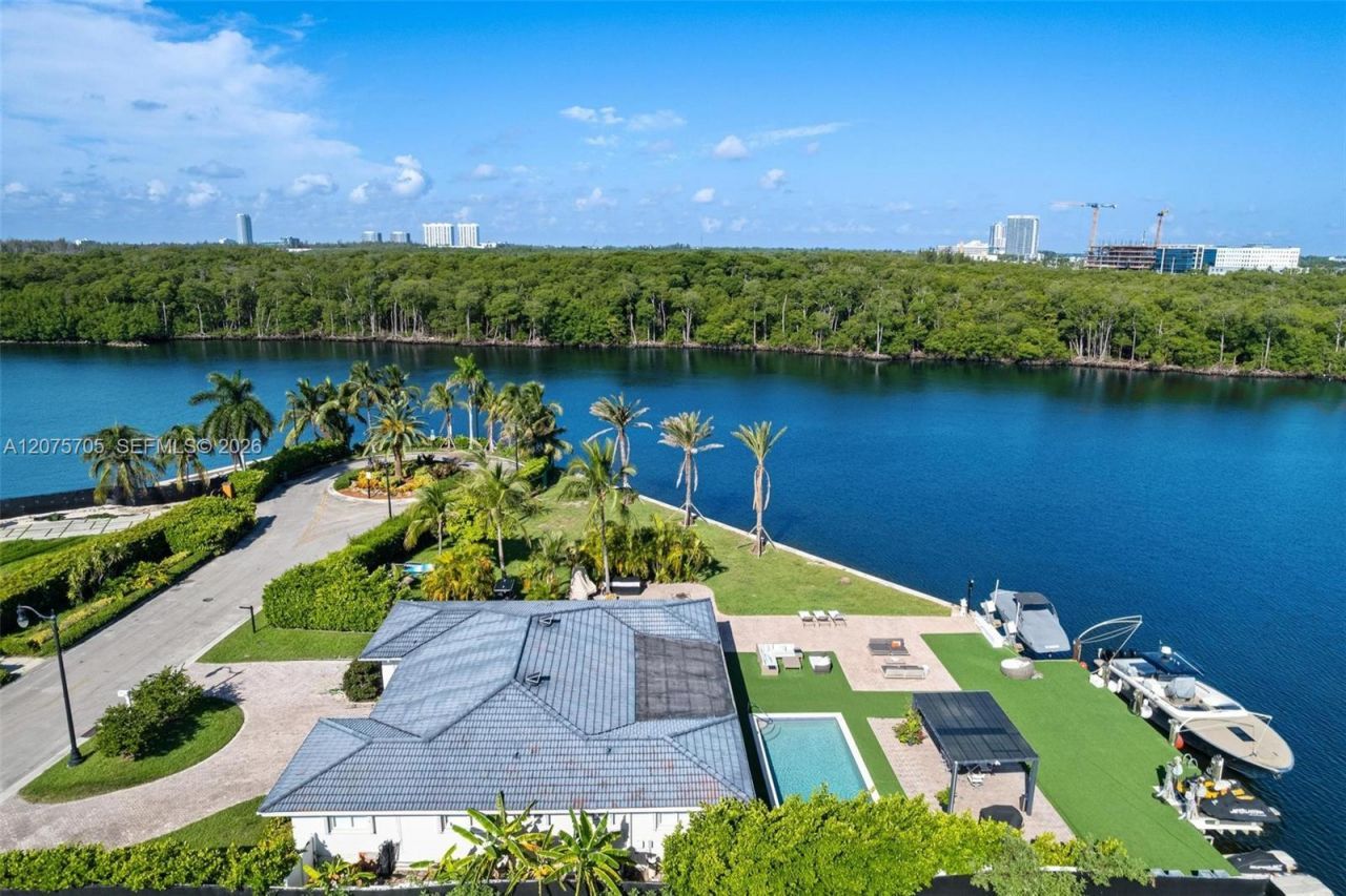 333 Atlantic Ave , Sunny Isles Beach, FL 33160 Photo