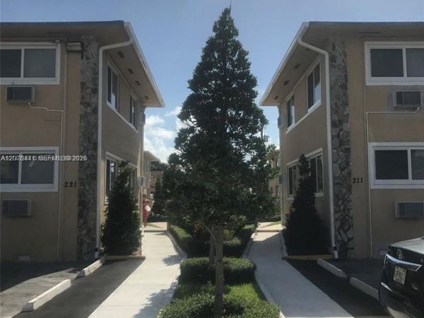 211 NW 47th Ave , Unit 7, Miami, FL 33126