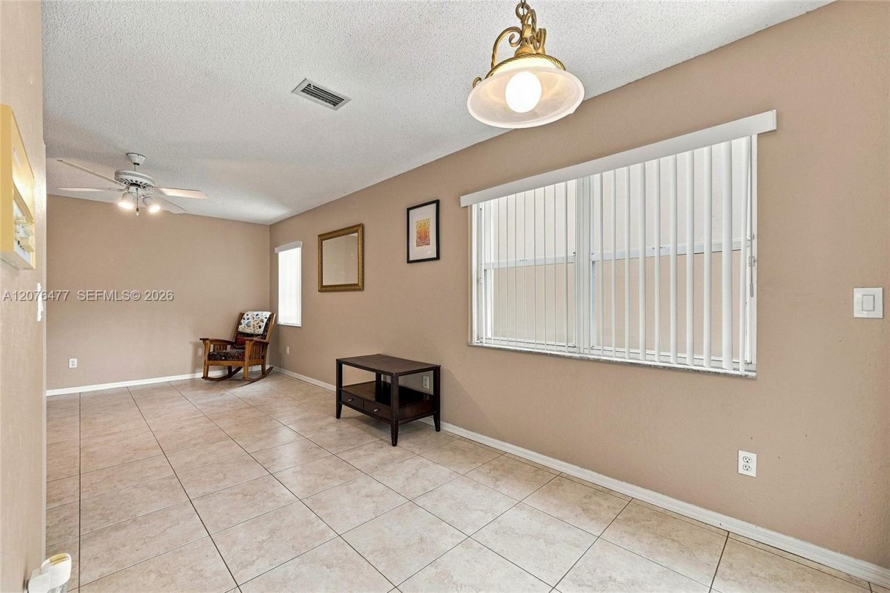15822 SW 16th Ct , Pembroke Pines, FL 33027 Photo
