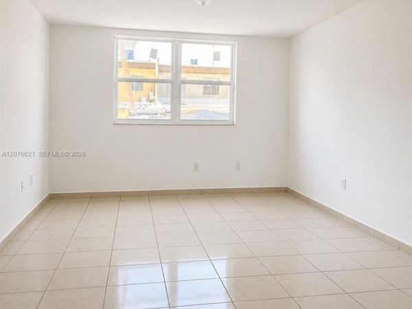 666 W 81st St , Unit 103, Hialeah, FL 33014