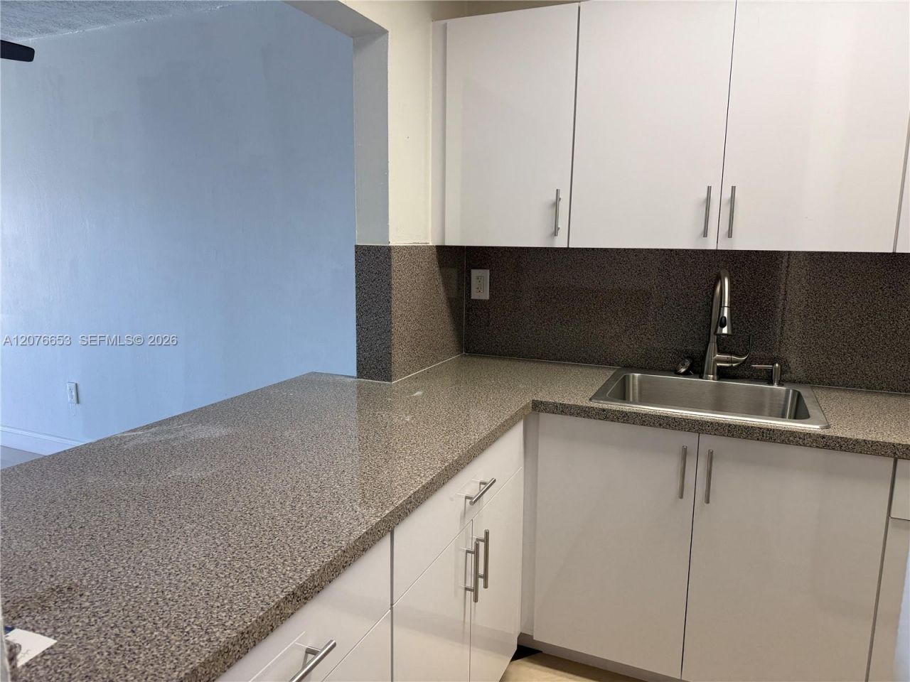6055 W 19th Ave , Unit 311, Hialeah, FL 33012 Photo