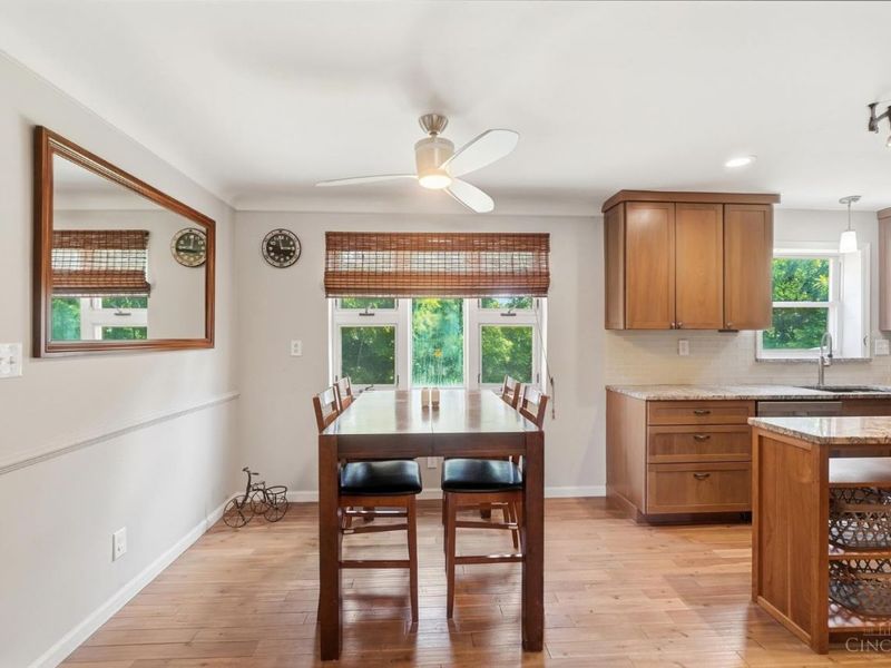 5585 Springdale Road, Colerain Township, OH 45251 Photo 10