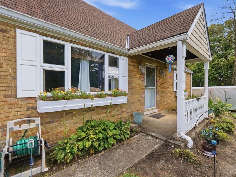 5585 Springdale Road, Colerain Township, OH 45251 Photo 6
